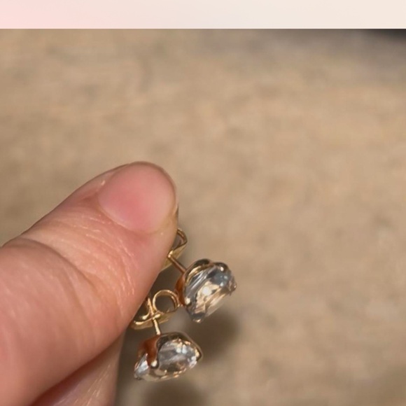 Gorgeous 14k/10k yellow gold natural aquamarine stud earrings - Picture 7 of 7